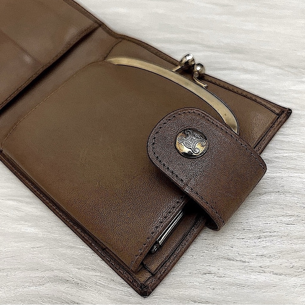 CELINE - GRAY TAN MACADAM TRIOMPHE COMPACT KISSLOCK BIFOLD WALLET - Picture 9 of 12